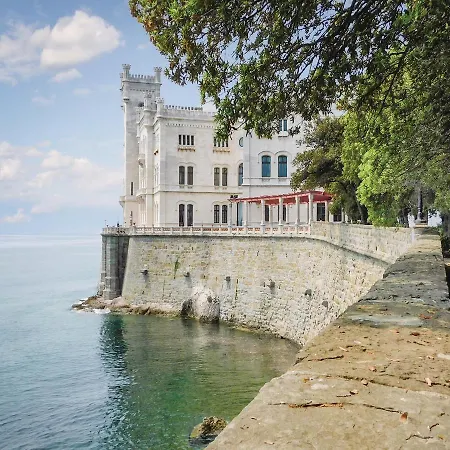 Apartament Platone